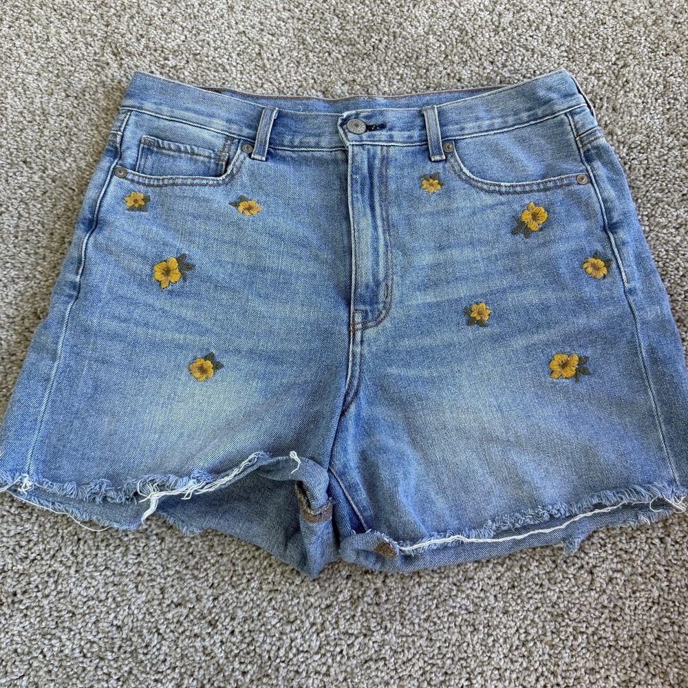 American Eagle Denim Mom Shorts Womens 8 Blue Floral Embroidered Cutoff Summer